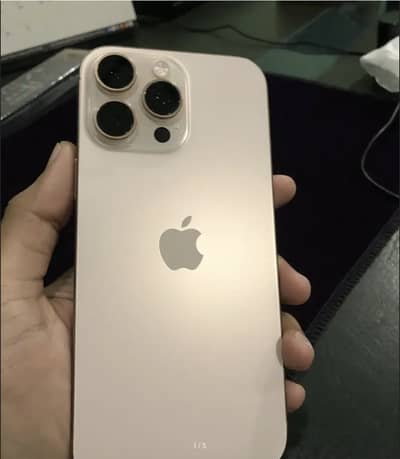 Apple iPhone 16 Pro Max