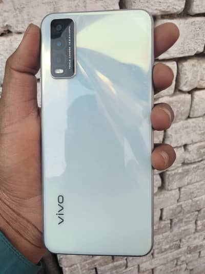 Vivo y20 4gb 64gb condishan 10/9 full Box With original Charger