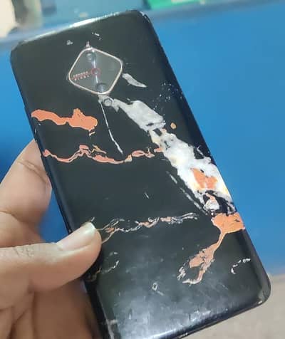 8GB ram 128GB Mamry Screen Finger penal Chang glas break