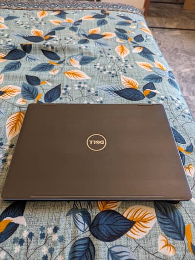 Dell Latitude 3379 x360 8/256 best condition laptop