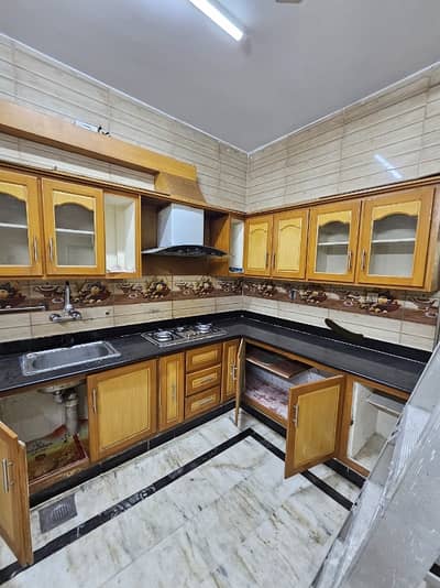 10 Marla Upper Portion All Facilities Available Meters Separate (WITHOUT ROOF) Available in G-13/3