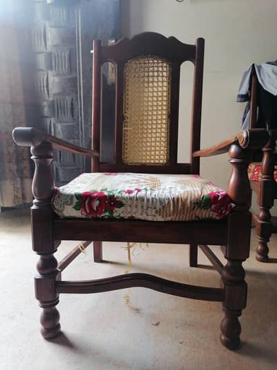 four chairs and dressing table