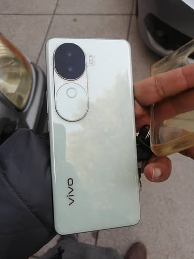 New Vivo V40e 16GB /226GB