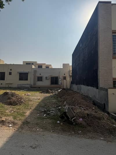 For sale plot usman block corner 7 Marla  bahria town phase 8 Rawalpindi