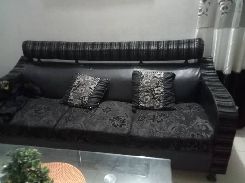 black sofa 1