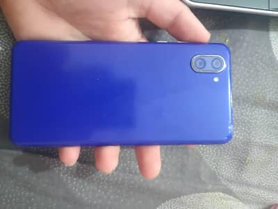 sharp Aquos r3  non pta