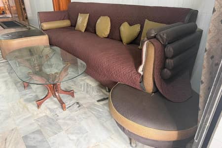 05 Seater Sofa Set with center Table