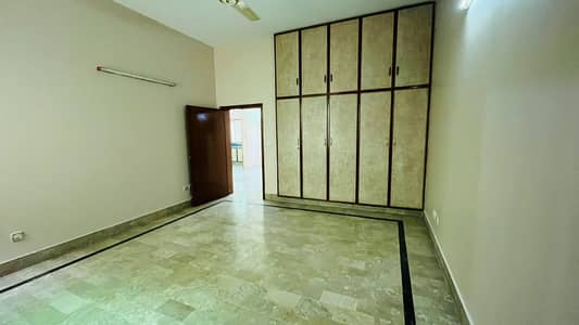 10 Marla Upper Portion For Rent