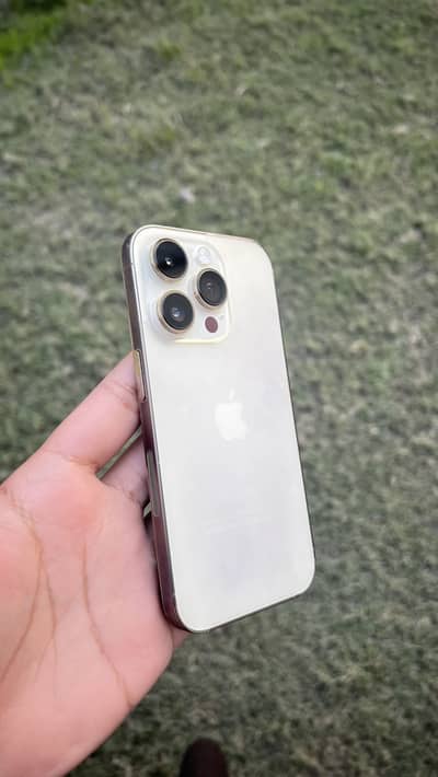 iPhone 14 pro Factory Unlocked