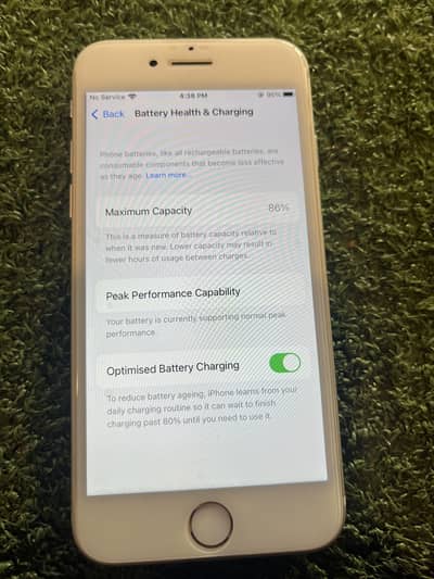 I am selling my iPhone 8    64gb