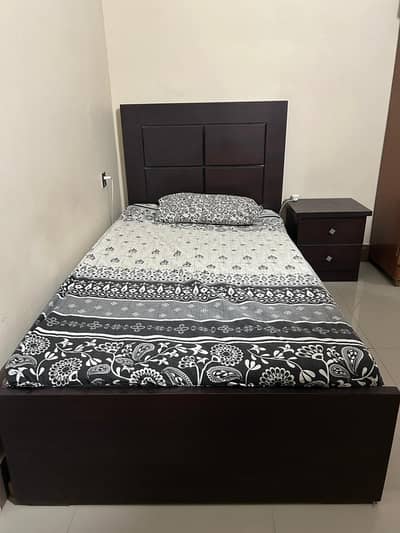 Single Bed Set Without Mattress