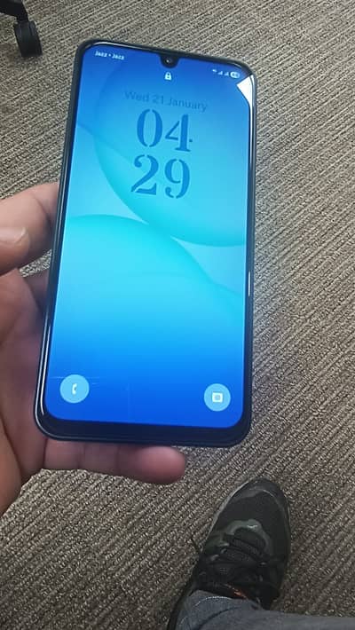 A-17 samasung. 10-Months warantty remaining. 10/10 condition. 8/256