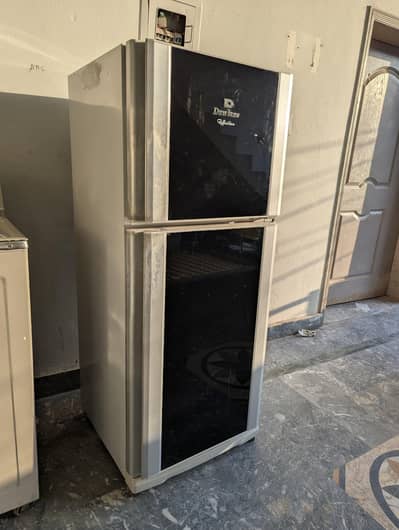 DAWLANCE FRIDGE FOR SALE