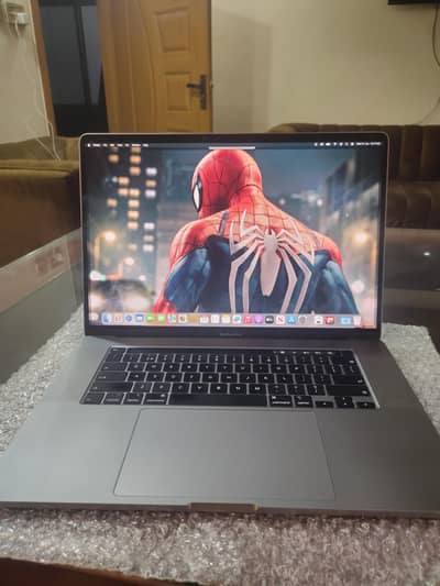 MacBook pro core I9 64gb ram 1tb SSD 16inch 4gb graphic 2019