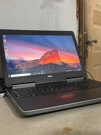 Dell 7510 gaming i7 6820hq with 2GB graphic card