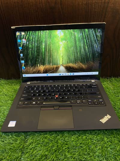 Lenovo T490 (i5 8th Gen) (16/256)