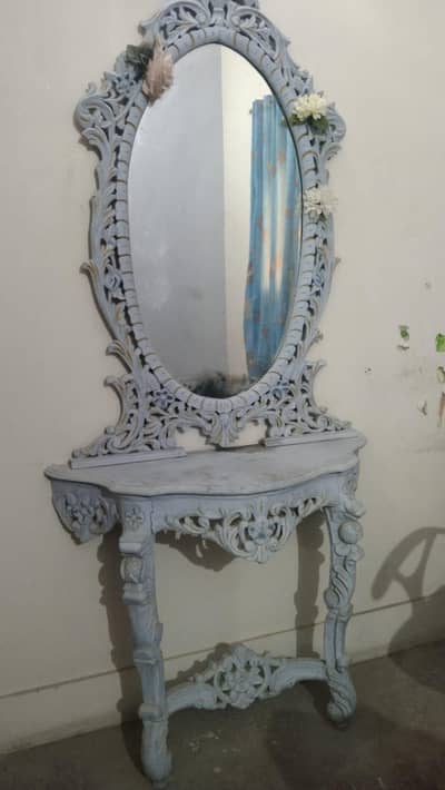 antique chinoti dressing table