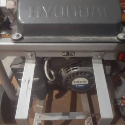 Hyundai 3500 generator