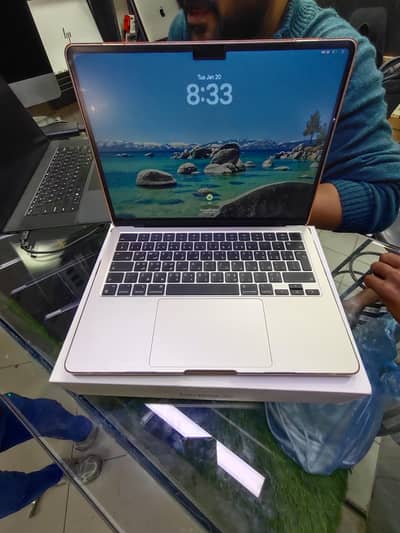 MACBOOK AIR 2022  M2 CHIP 16/256 JUST OPEN BOX IN APPLE WARRANTY