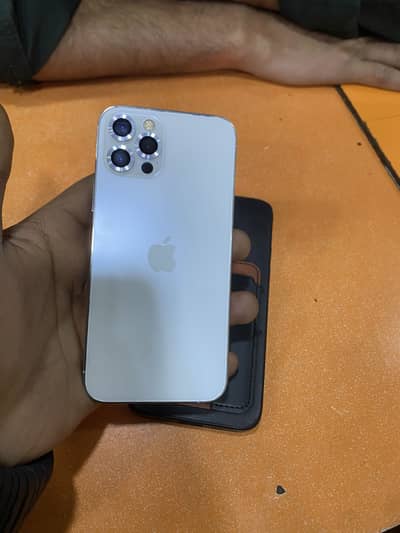 Iphone 12 pro sim working urgent sale 0/3/2/6/0/4/7/0/9/0/4