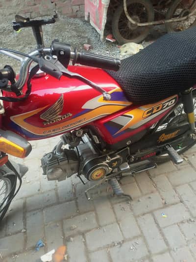 Honda CD 70 Red