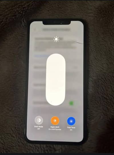 11promax whatsap num 03360128156