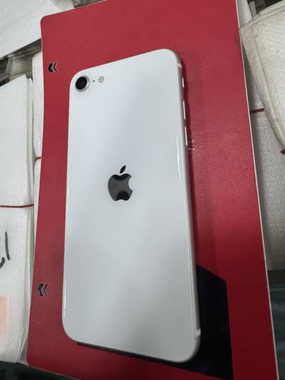 Iphone SE 2nd gen (total genuine)