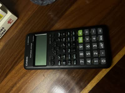 Calculator - Casio fx-82ES PLUS - Barely Used