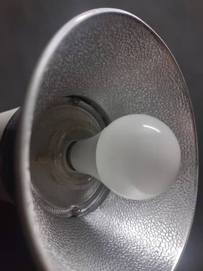 Brokinechrom 600 Flash + Trigger | Proffessional Photography Equipment