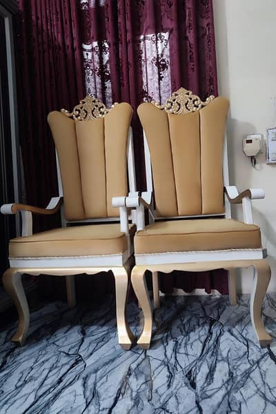Royal Style Wooden Chairs – Set of 2 | Excellent Condition