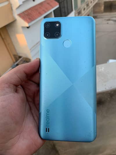 Realme c21-y 4+64 gb Duall sim Approvd hai Good  condition,