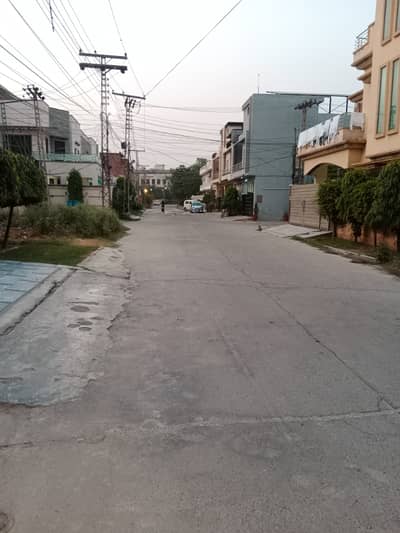 Separate Upper Portion For Rent At The Prime Location In Guldasht Town A Block