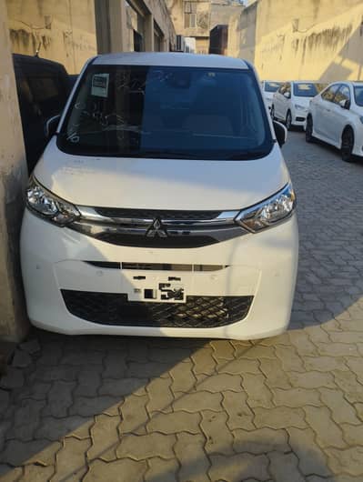 Mistubishi Ek Wagon 2022/2025 G.