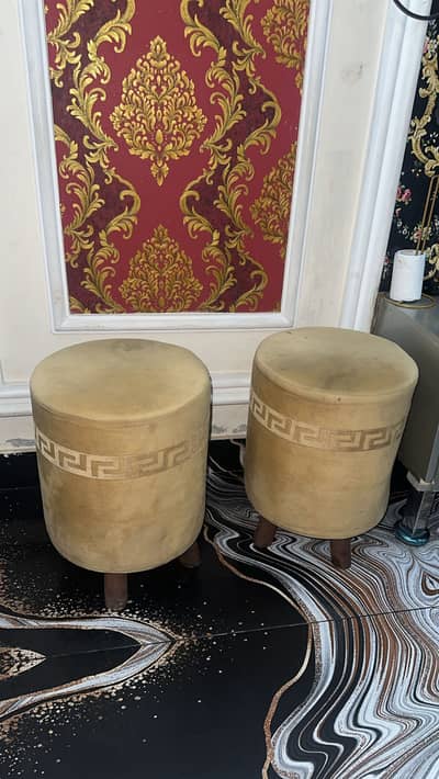 2000 two seater stools