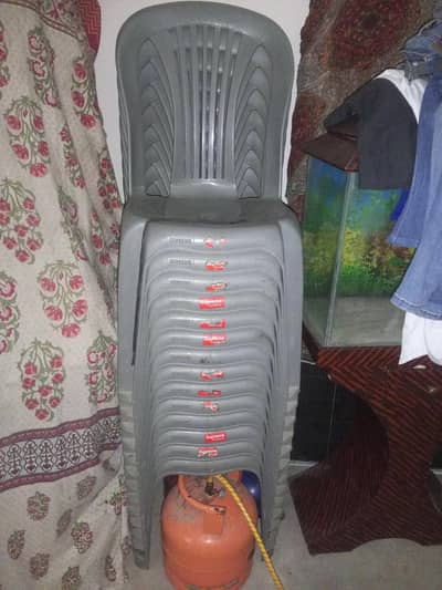 Chairs available for urgent sale