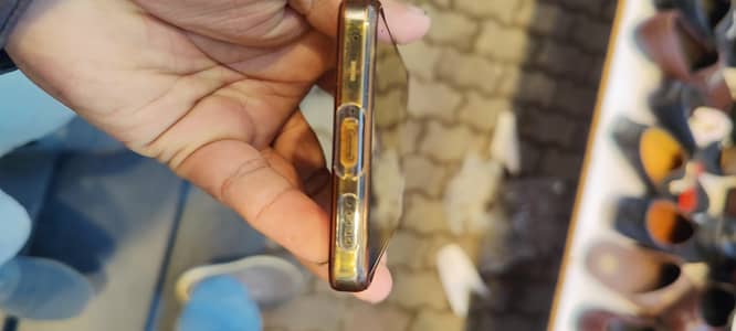 Vivo y 200 8+8 / 256 5 month warranty available