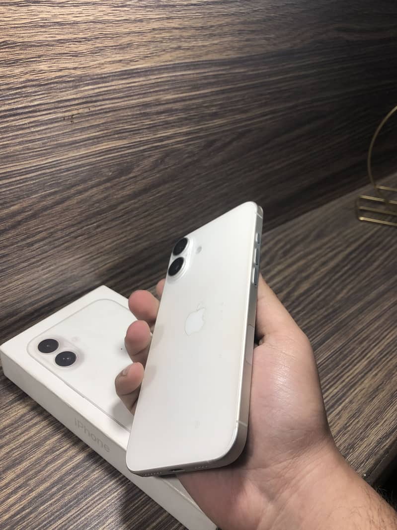 Iphone 16 plus 3