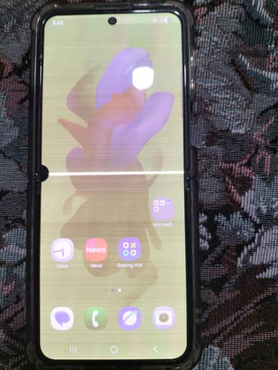 Samsung Galaxy Z Flip 4 - For Parts or Repair - Screen Issue