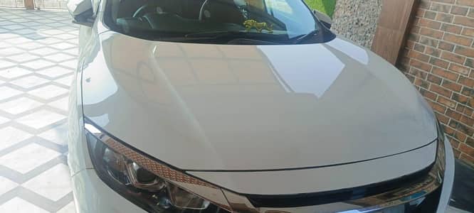 Honda Civic jenian Condition miner touching