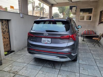 Hyundai Santa Fe model 2025