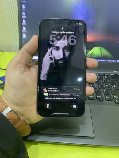 Iphone 13 - JV With charger