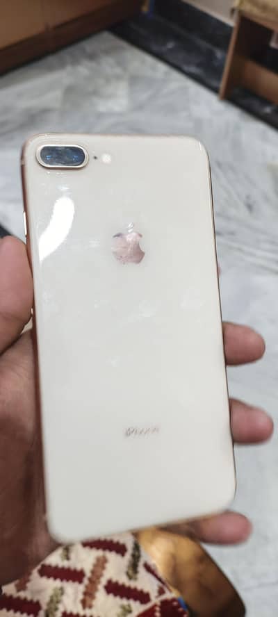 03421715852 I phone 8 puls 64 gb battery service pa hai panal change