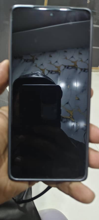 99% Condition phone 4 Sale