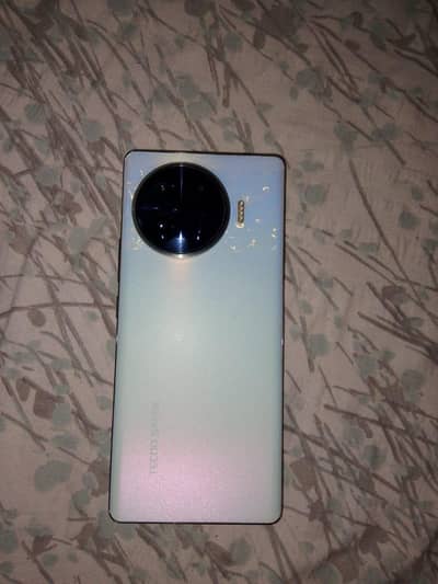 Tecno spark 20 pro plus