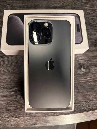 Iphone 15 pro max (non active J V) Lush 10/10 condition complete box