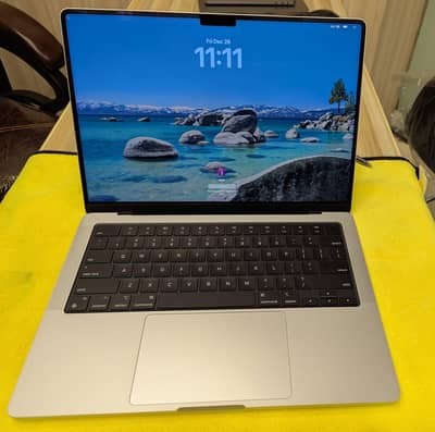 MacBook Pro M3 Pro 14-inch | 18GB RAM | 512GB SSD  100% Health