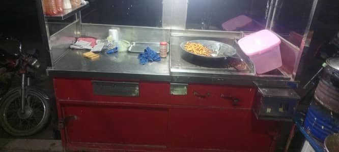 Fryers shuwarma counter