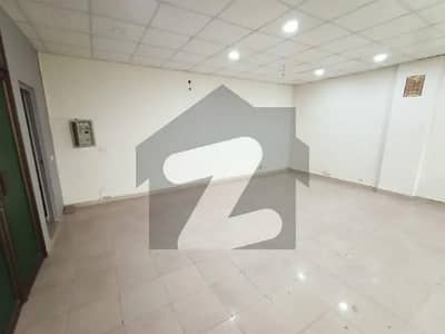 8 Marla Commercial Floor Available For Rent On Prime Location Of CCA 2 Phase 6 DHA Lahore