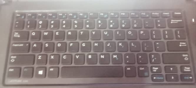 Intel Celeron 1.4GHz, 4GB RAM, 128GB SSD, Intel HD Graphics