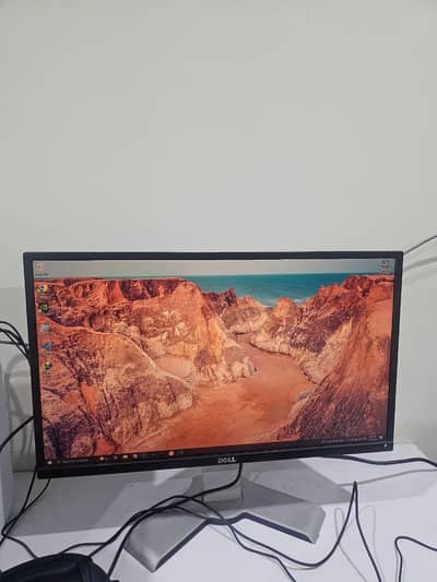 Dell 24 inch Widescreen IPS monitor Full Hd